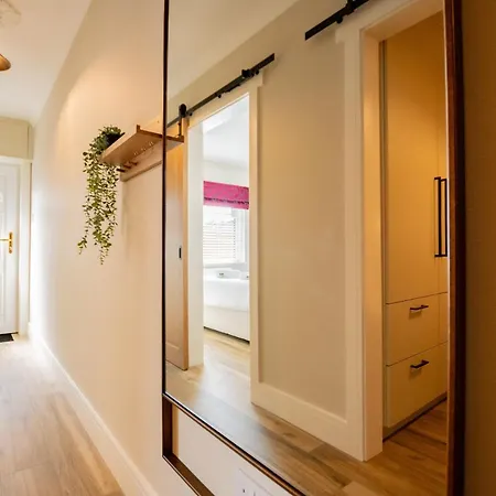 Seanaras Beag * Galway